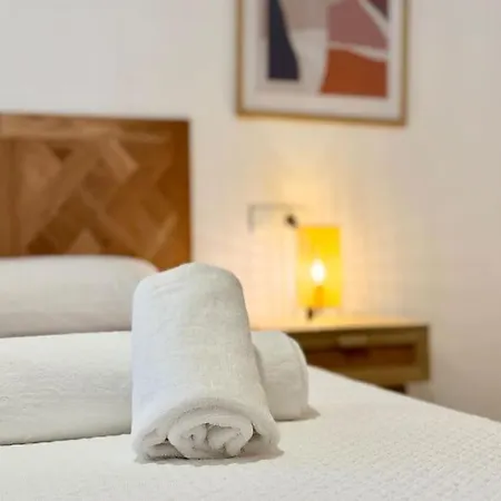 Fancy City Center Soho With Terrace & Ac Apartment