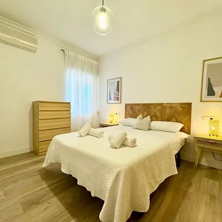 Apartment Fancy City Center Soho With Terrace & Ac